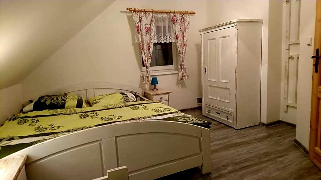 Dum A Chatka Pod Smrkem Nove Mesto pod Smrkem Exteriör bild