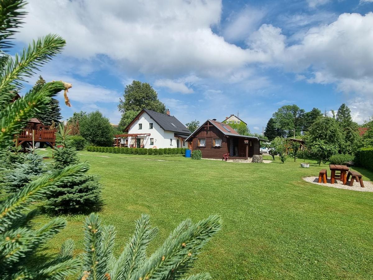Dum A Chatka Pod Smrkem Nove Mesto pod Smrkem Exteriör bild